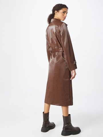 SOMETHINGNEW Between-seasons coat 'Mila' in Brown