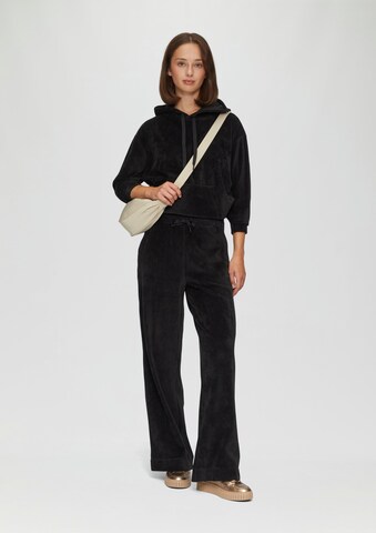 s.Oliver Wide leg Trousers in Black