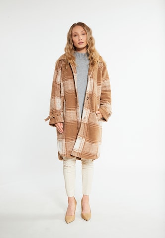 RISA Between-seasons coat in Beige