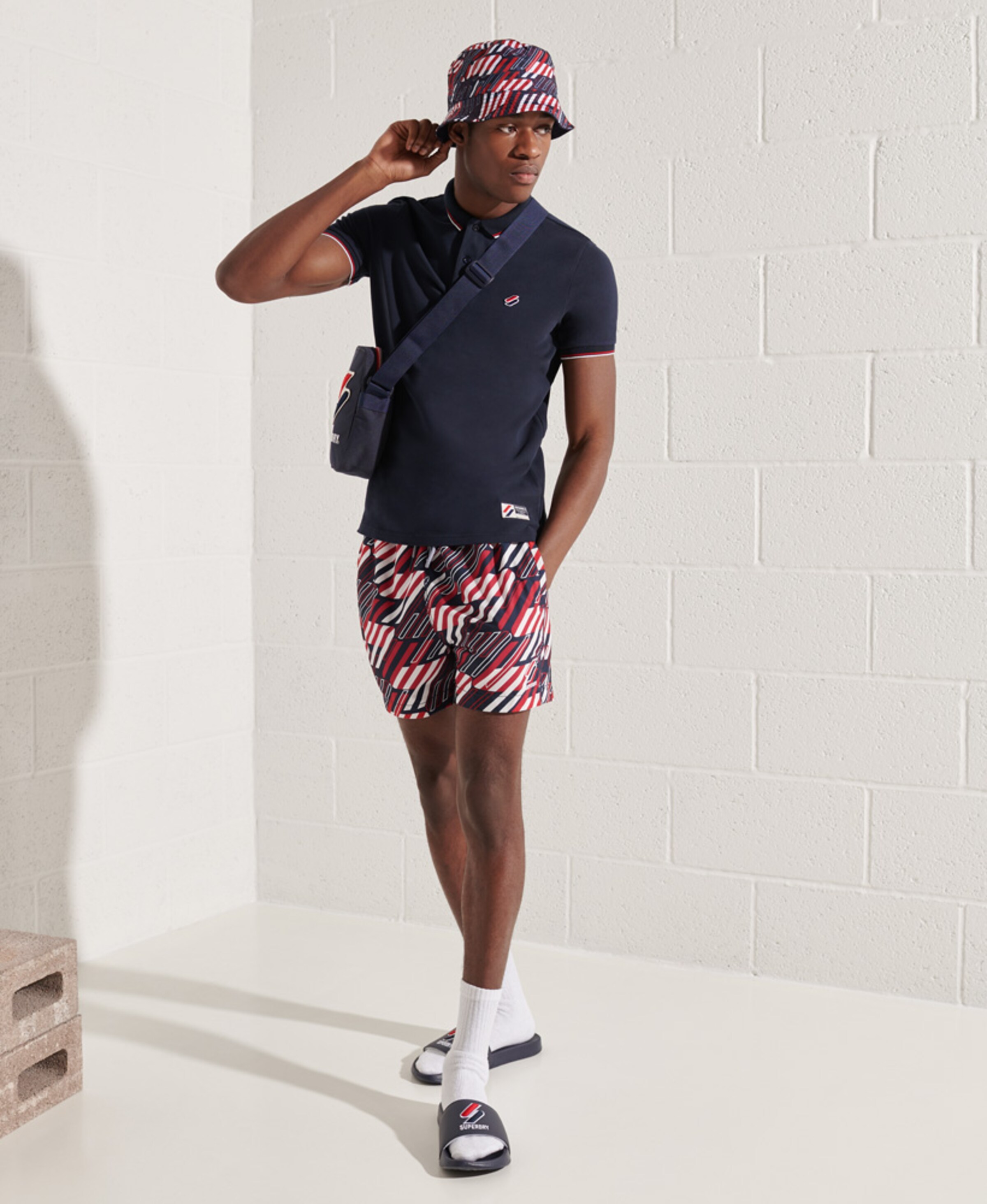 Männer Bademode Superdry Badeshorts in Mischfarben - EF91337 Männer Bademode Superdry Badeshorts in Mischfarben - EF91337