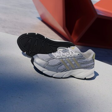 ADIDAS SPORTSWEAR - Sapatilha de desporto 'Technochaos 2000' em branco