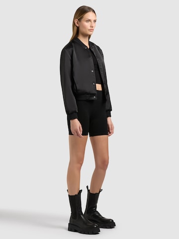 Veste mi-saison 'Tami' khujo en noir