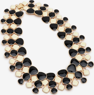 Lanțuri 'Suparna' de la SOHI pe negru: față