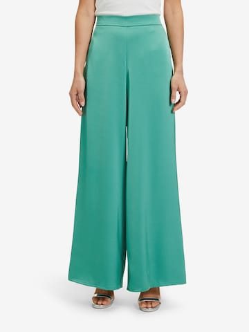 Vera Mont Loose fit Pants in Green: front