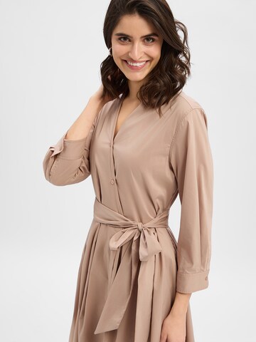 Robe-chemise Ambiance en marron