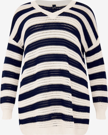 Yoek Sweater in Blue: front