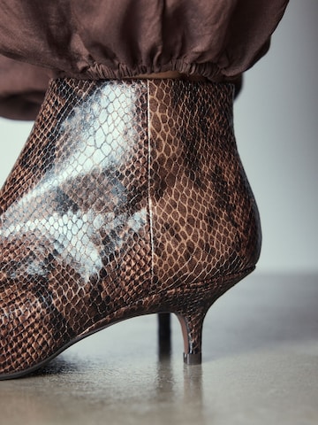 Next Kotníkové boty 'Forever Comfort®' – hnědá