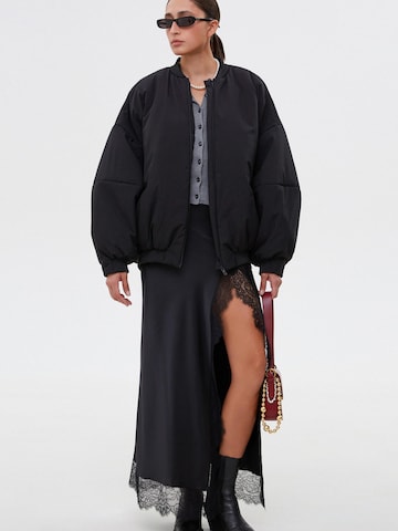 Estro Between-Season Jacket '17131-28' in Black