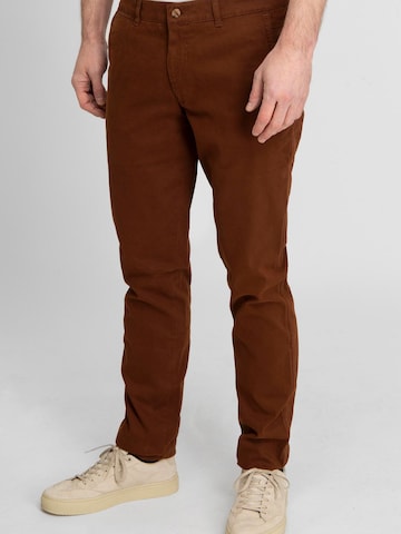 Suitable Regular Chino Pants 'Plato' in Brown: front
