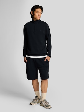 Loosefit Pantalon Lyle & Scott en bleu : devant