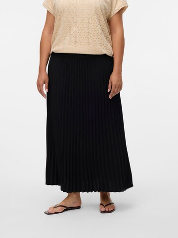 Gonna 'VMCalva' di Vero Moda Curve in nero: frontale