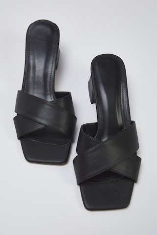 Trendyol - Sandalias en negro