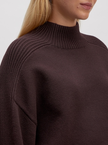Pullover 'Nohea' di EDITED in marrone