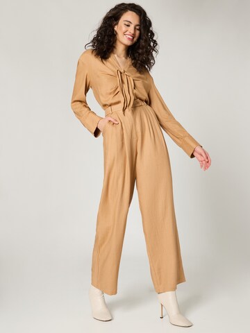 Regular Pantaloni cutați 'Rosie' de la Guido Maria Kretschmer Women pe bej