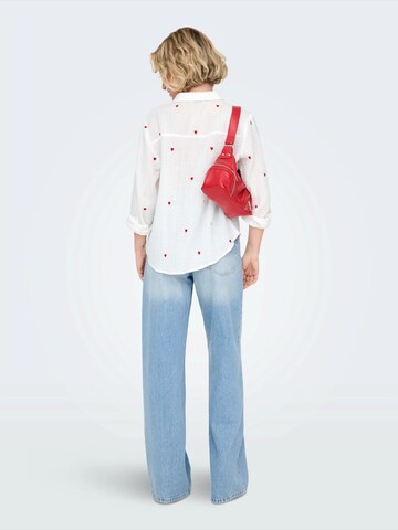 ONLY - Blusa 'ONLHEART' en blanco