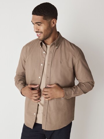 Coupe regular Chemise Next en beige : devant