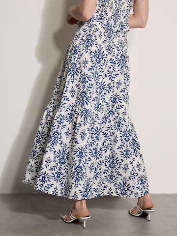 Apricot Skirt ' ' in Beige
