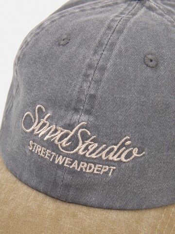 Pull&Bear Cap in Beige
