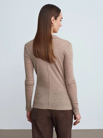 Dilvin Shirt in Beige