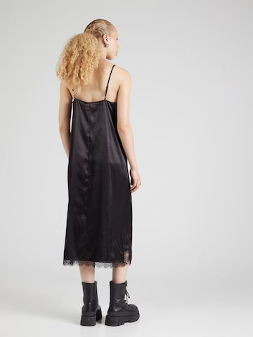 Rochie 'PCKARLA' de la PIECES pe negru