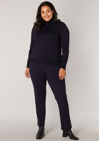 BASE LEVEL CURVY Pullover in Blau