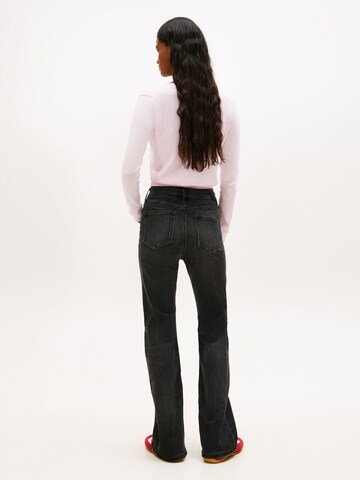 Tommy Jeans - Acampanado Vaquero 'SYLVIA' en negro: atrás