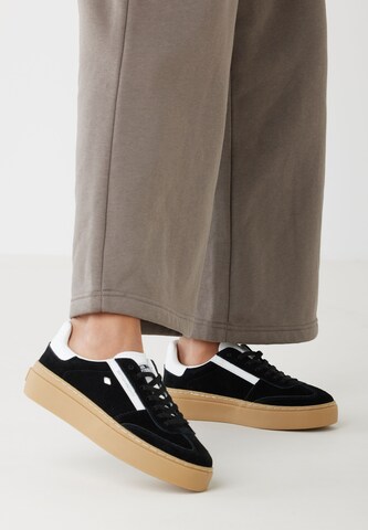 BRITISH KNIGHTS Sneaker low 'Re-Issue' i sort
