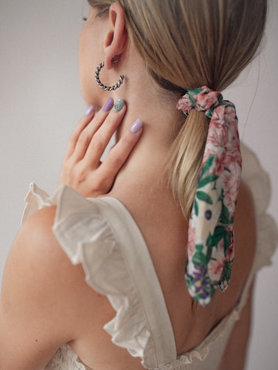 Hey Happiness Ohrringe 'Torsade'‌ in silber, Produktansicht