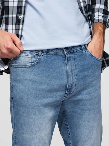 Ombre Regular Jeans in Blauw