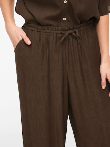 VILA - Pierna ancha Pantalón 'BETTE' en marrón