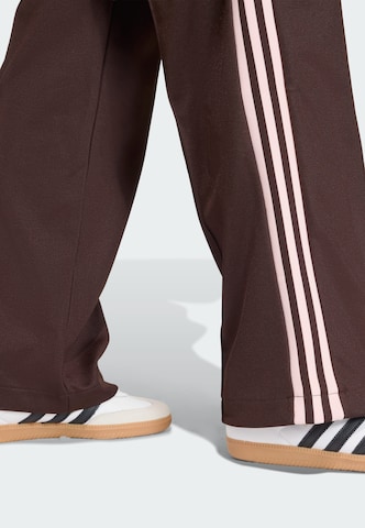 ADIDAS ORIGINALS Regular Hose 'Classic' in Braun