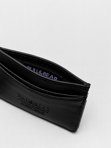 Pull&Bear Etui in Zwart