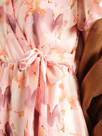 Rochie de la Sublevel pe roz