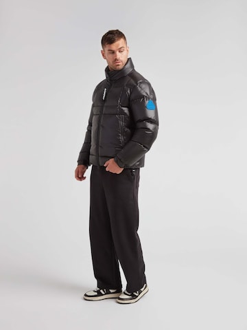 JACK1T Jacke ' EZ Boxed Trichter Puffer Lux ' in Schwarz