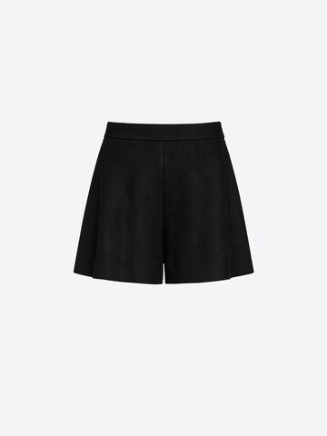 Elara Rock in Schwarz