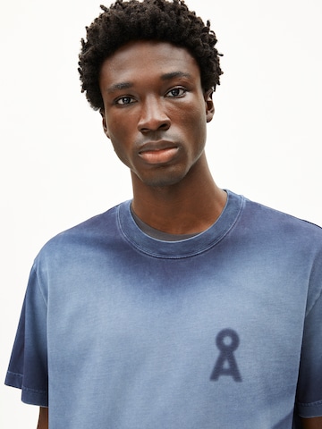 T-Shirt ARMEDANGELS en bleu