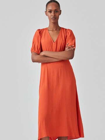 modström Dress 'Raven' in Red: front