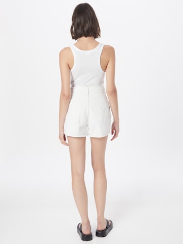 Cotton On Regular Shorts in Weiß
