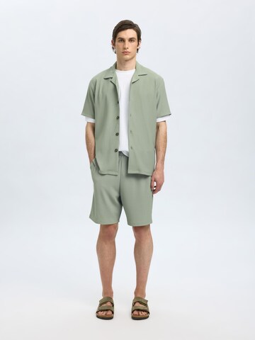 SELECTED - regular Pantalón en verde