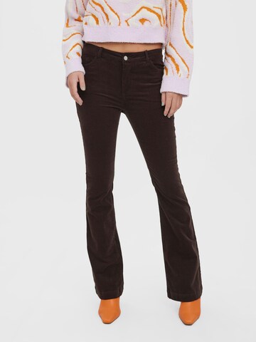 évasé Pantalon 'Peachy' VERO MODA en marron : devant