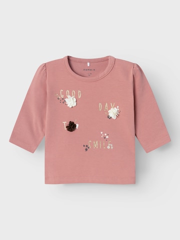 NAME IT T-shirt 'BLOOM' i rosa