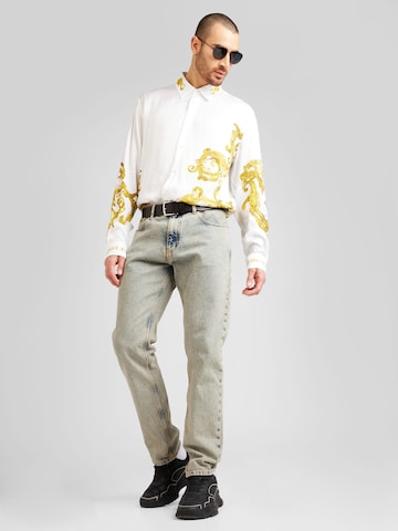 Regular fit Cămașă '76UP200' de la Versace Jeans Couture pe alb