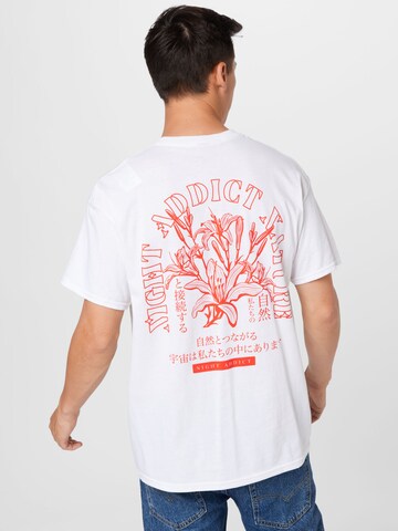 Night Addict - Camisa 'NATURE' em branco