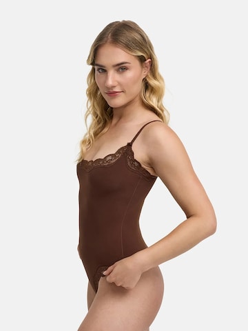 cfab (formerly creamy fabrics) - Body 'Bodysuit String mit Lace' en marrón