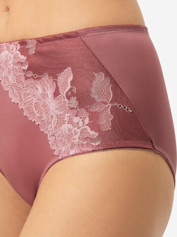 Mey Slip 'Luxurious' in Pink