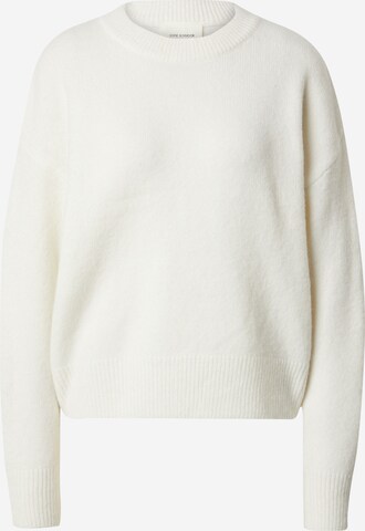 Sofie Schnoor Sweater in White: front