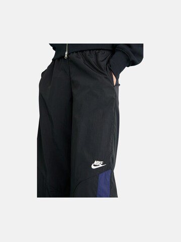 NIKE Regular Pants in Black