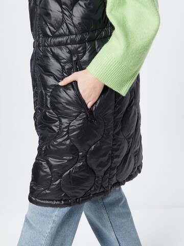 ESPRIT Vest in Black