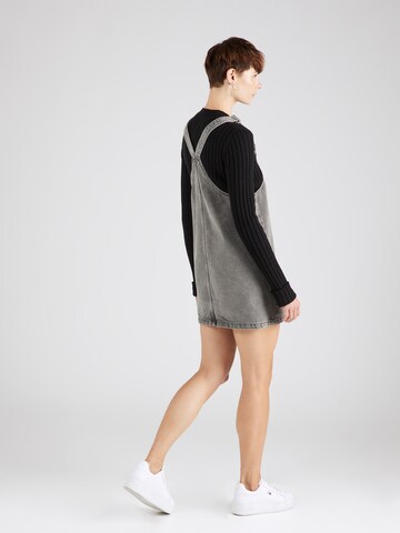 Jupe-salopette Tommy Jeans en gris