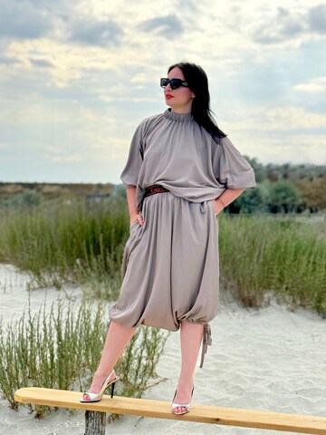 Gonna 'Pirate-Style Skirt Pants' di IUnique in grigio